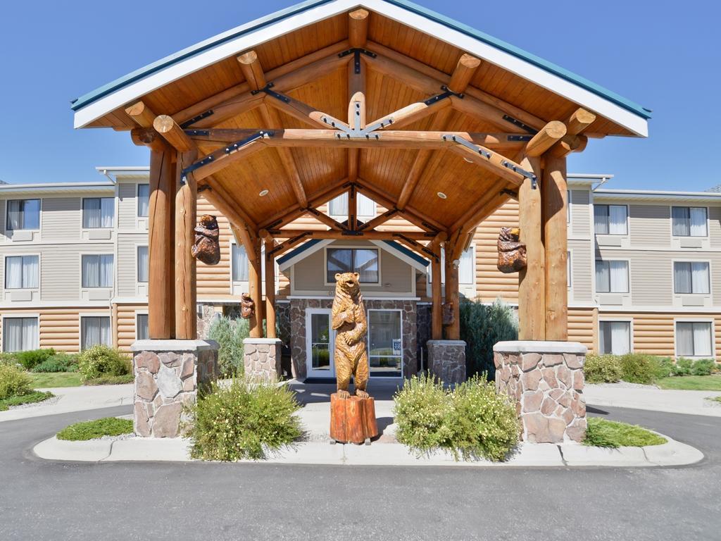 Clubhouse Inn West Yellowstone Exterior photo