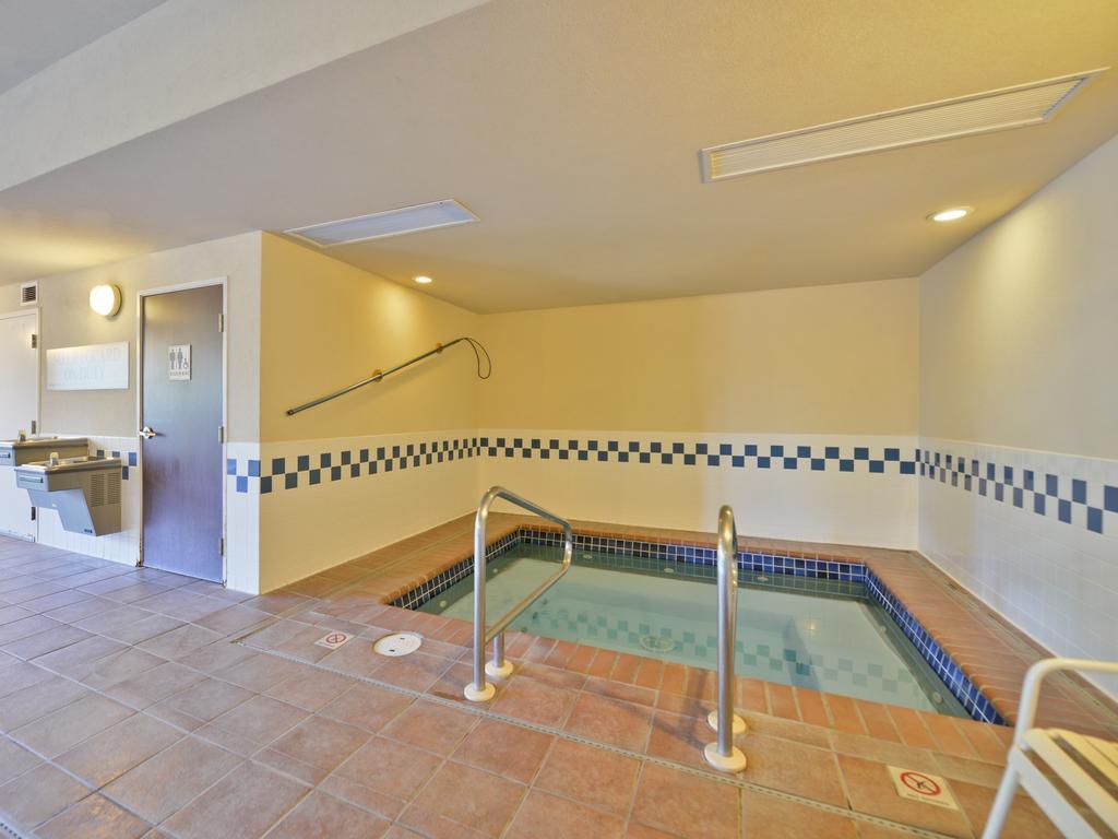 Clubhouse Inn West Yellowstone Room photo